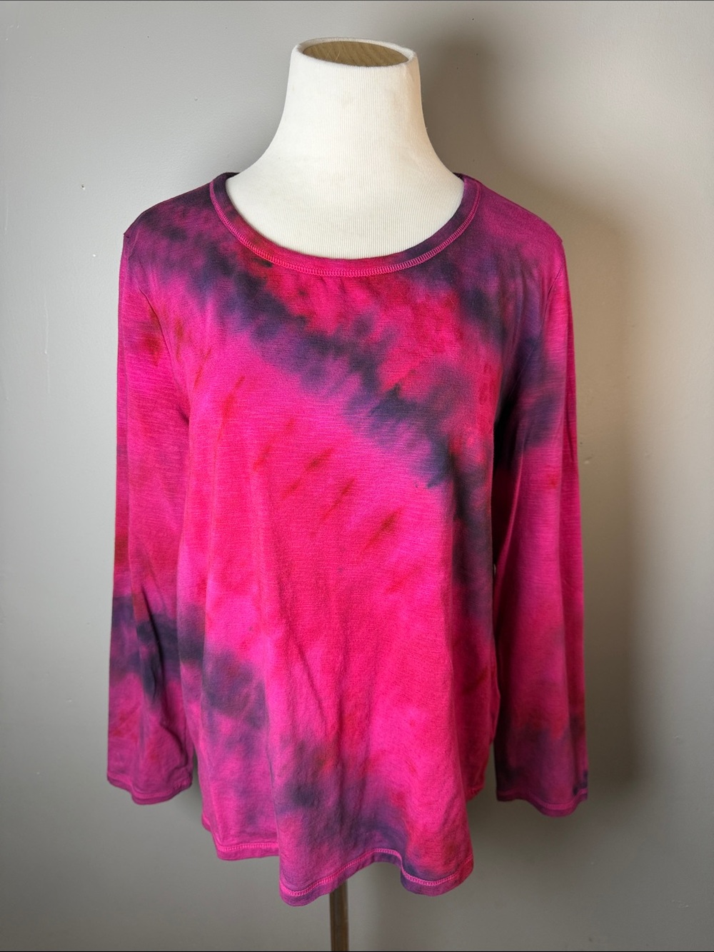 Tie-Dye Long Sleeve Crewneck Top